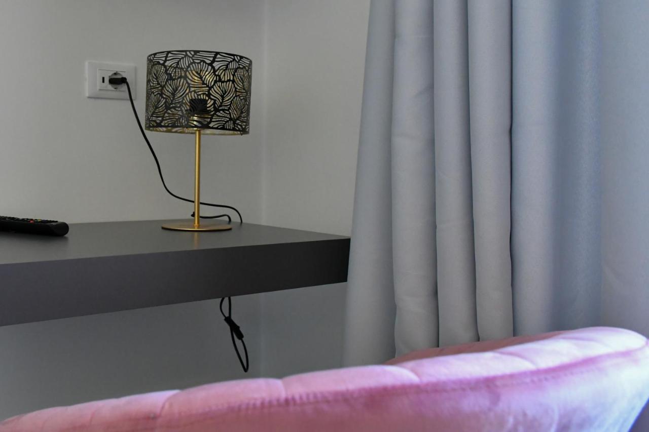 Dada Suites Catania-Fontanarossai nemzetközi repülőtér Kültér fotó